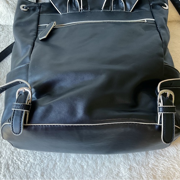 Vera Bradley Faux Leather Black Drawstring Backpack - Picture 11 of 12